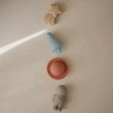 Bath Play Set (4 in pack) - Space by Mushie — image 3