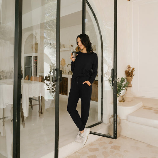 Airmode Jogger Set in Noir Exhale by Selenight Co