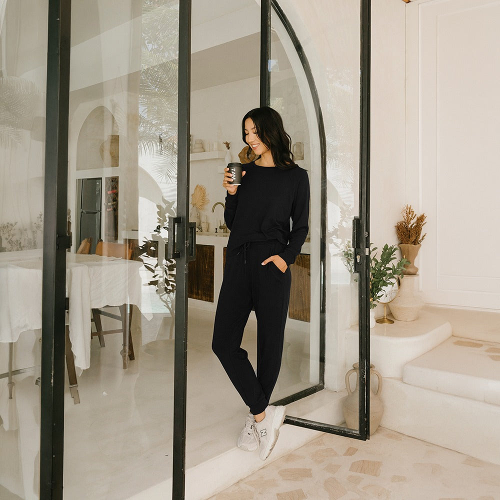 Airmode Jogger Set in Noir Exhale by Selenight Co — image 9