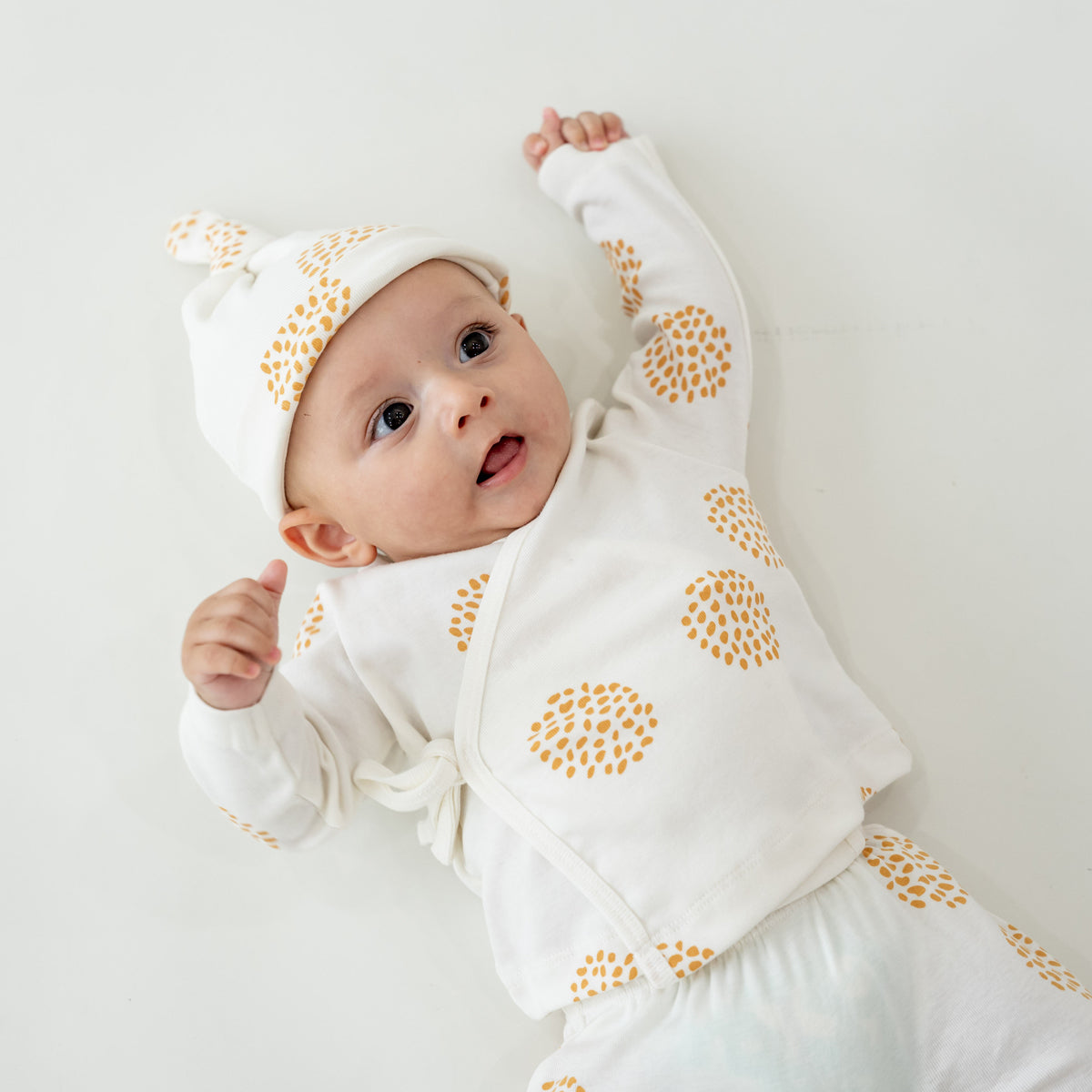 Baby Organic Long Sleeves Kimono Top in Dandelion Print by Le Petit Society