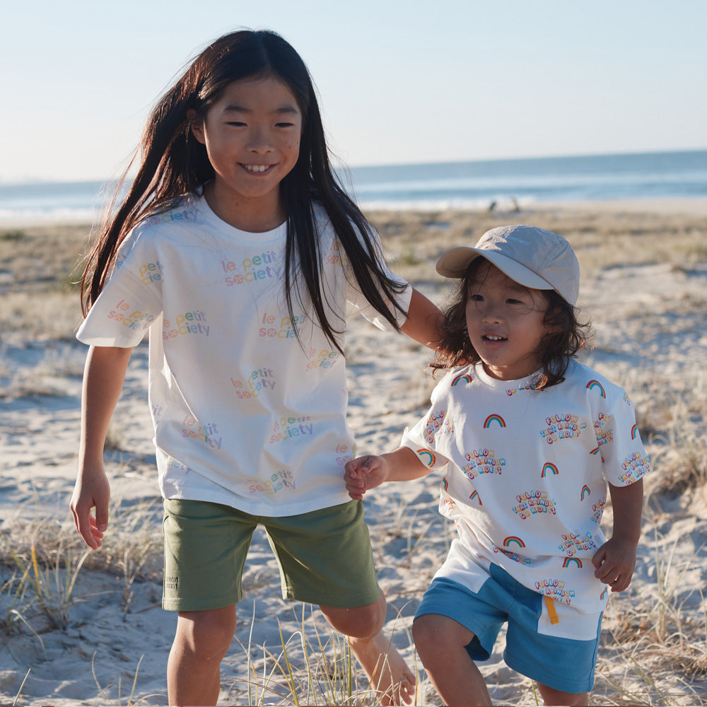 Made For Play in Kids "Follow That Rainbow" Tee by Le Petit Society — image 4