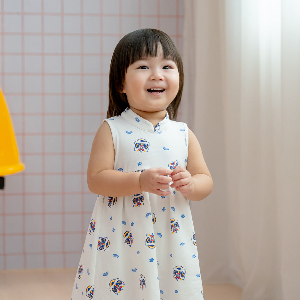 Lion Dance Series - Baby Girl Jersey Cheongsam in White by Le Petit Society