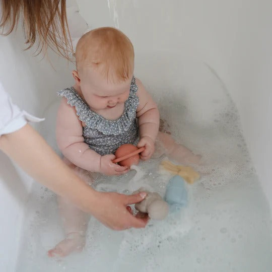 Bath Play Set (4 in pack) - Space by Mushie — image 4
