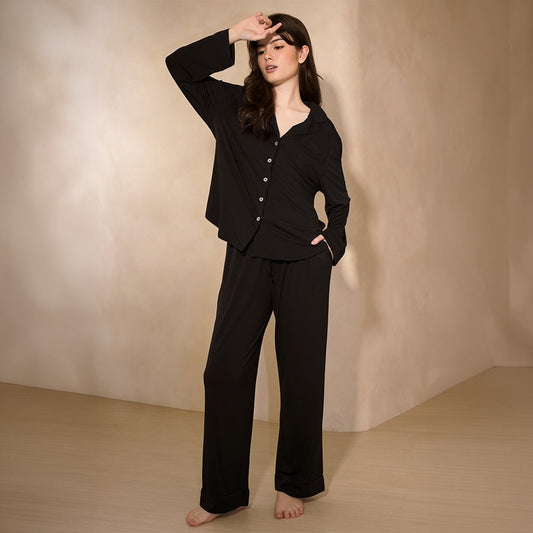 Signature Long Pyjamas Set in Noir by Selenight Co