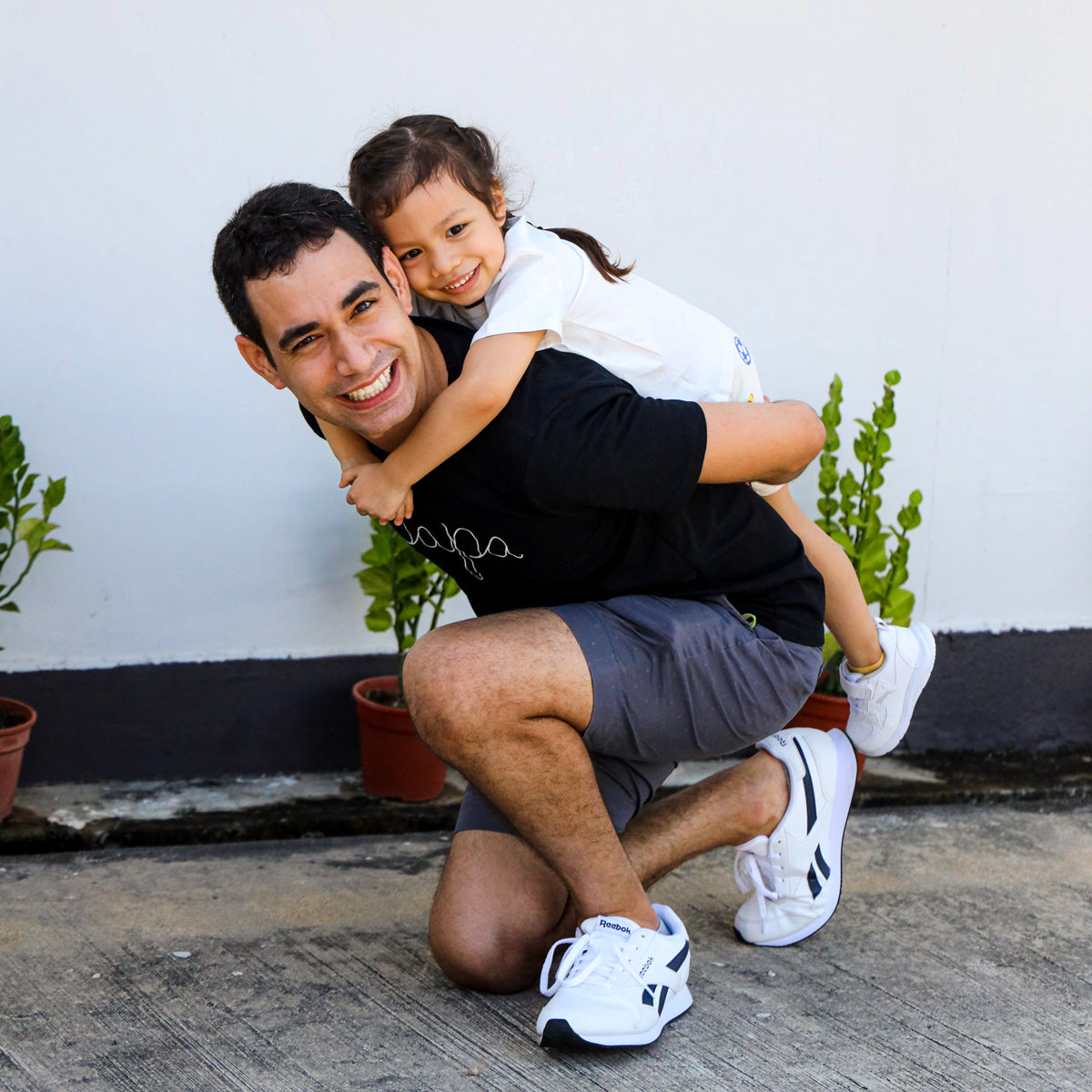 Family Tees - Papa Tee in Black by Le Petit Society — image 8