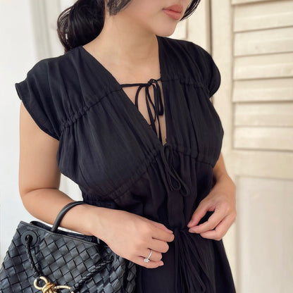 Le Petit Society x Ohhdivine - Ladies Ruched Dress in Black (Nursing-Friendly) — image 4