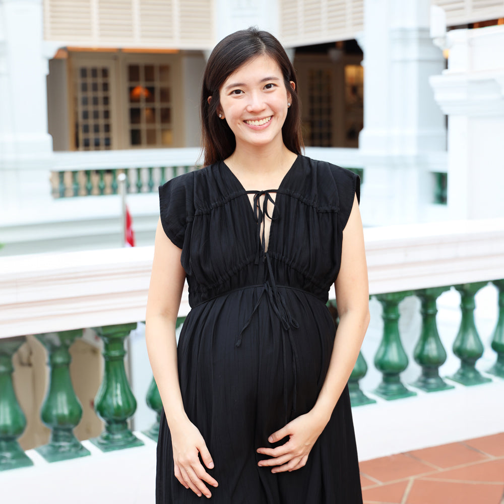 Le Petit Society x Ohhdivine - Ladies Ruched Dress in Black (Nursing-Friendly) — image 8