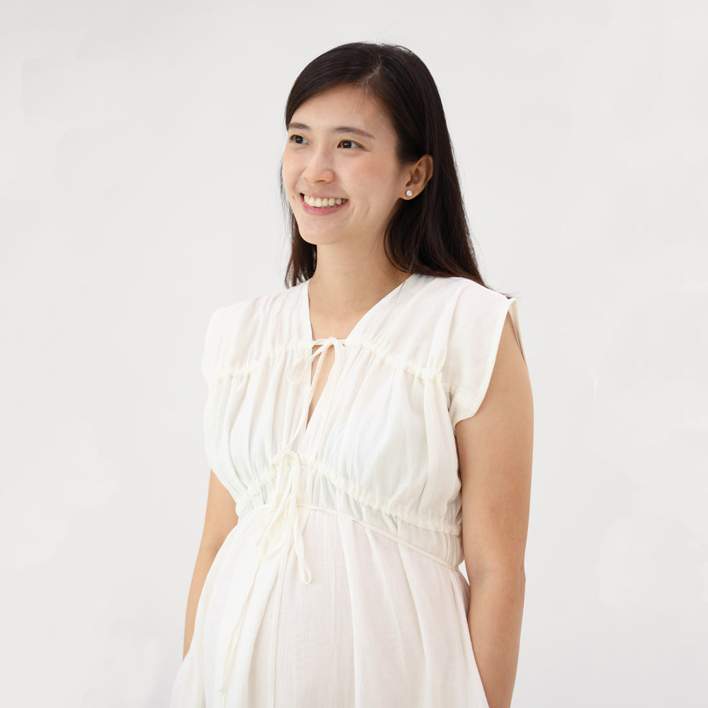 Le Petit Society x Ohhdivine - Ladies Ruched Dress in White (Nursing-Friendly) — image 9
