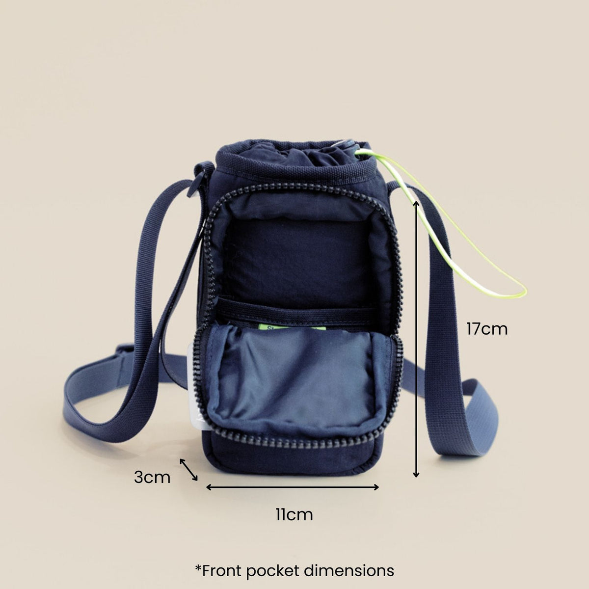 Dimensions of the front pocket of a water bottle bag