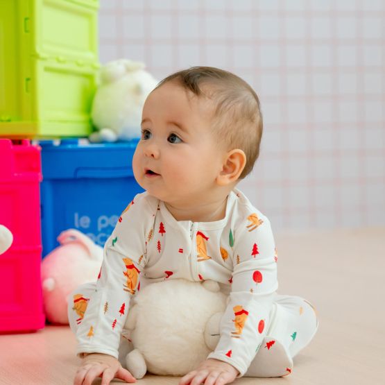 Baby Bamboo Sleepsuit in Ski Bear Print 