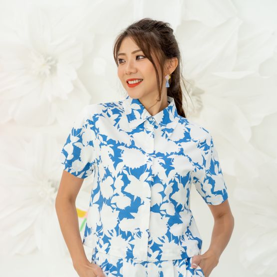 Garden Series - Ladies Shirt in Blue Floral