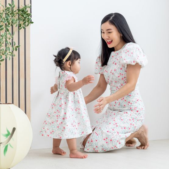 Chinese Motif Series - Ladies Puff Sleeve Dress in White