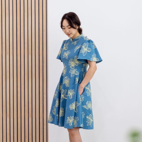 Garden Series - Ladies Blue Flutter Sleeves Dress in Magnolia Print