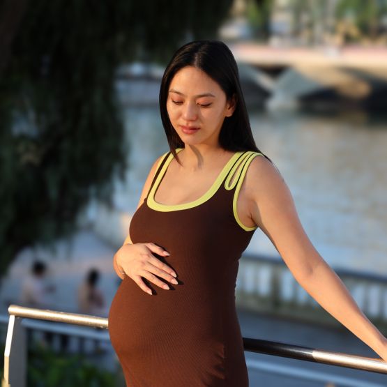 Le Petit Society x Ohhdivine - Ladies Jersey Knit Dress in Brown/Lime