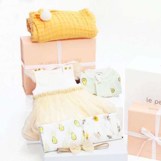 *Bestseller* Baby Girl Gift Set - Golden Sky