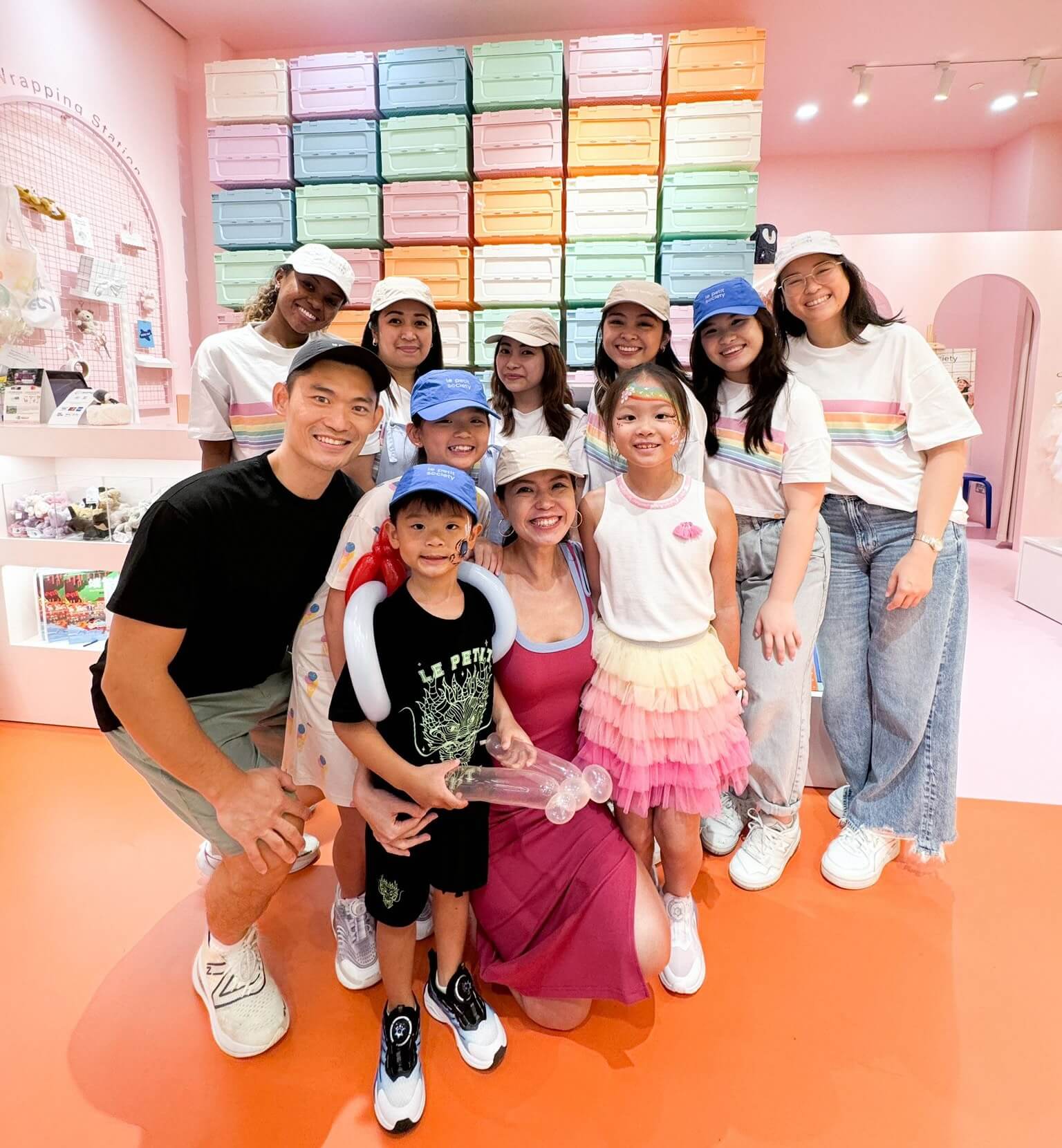 Hello from the team at Le Petit Society's Jewel Store